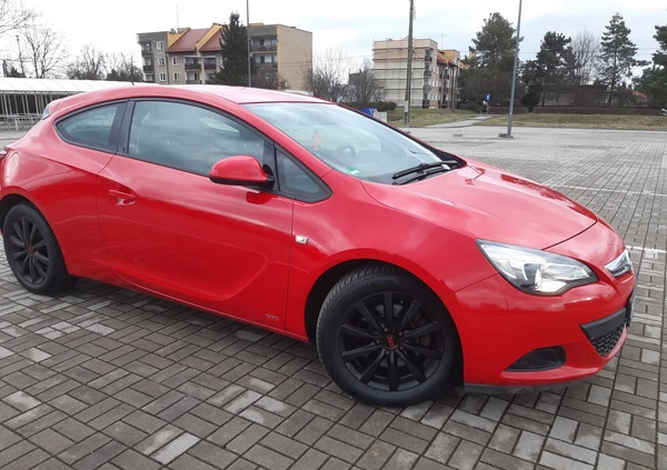Opel Astra cena 29700 przebieg: 242000, rok produkcji 2013 z Paczków małe 326